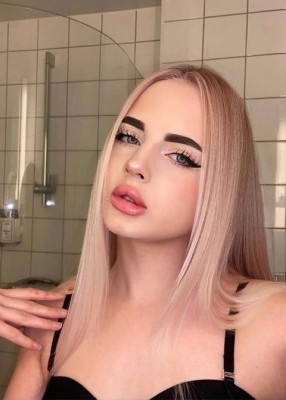 Проститутка Моника