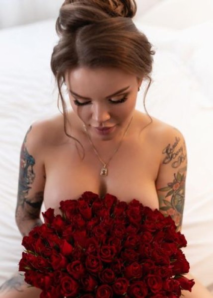 Проститутка Моника Моника